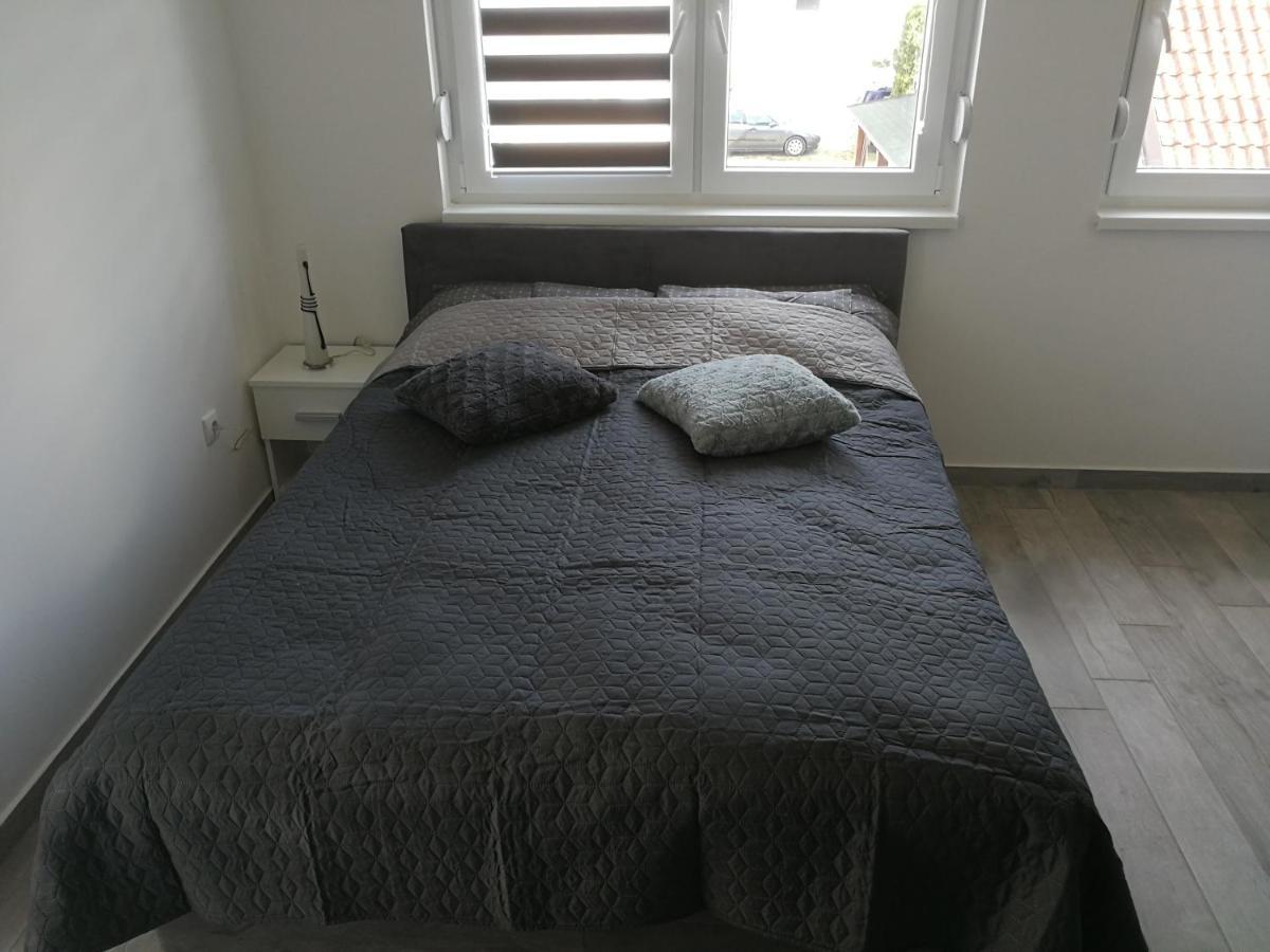 Danica Apartment Sremska Mitrovica Exterior photo